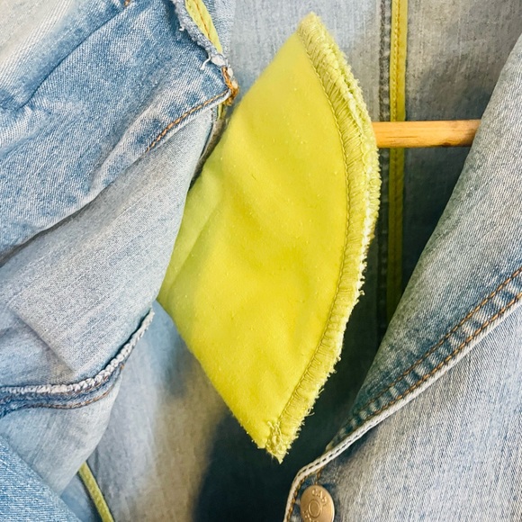 CAbi light blue denim blazer jacket button front #250 stretch Women’s Size L - Picture 7 of 9